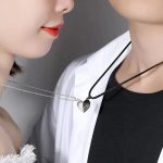 2Pcs/Set Fashion Couple Heart Magnetic Necklace – Matching Pendant Set for Weddings & Anniversaries